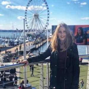 Meet your Posher, Carolina